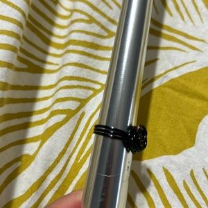 Beautiful ring rose black